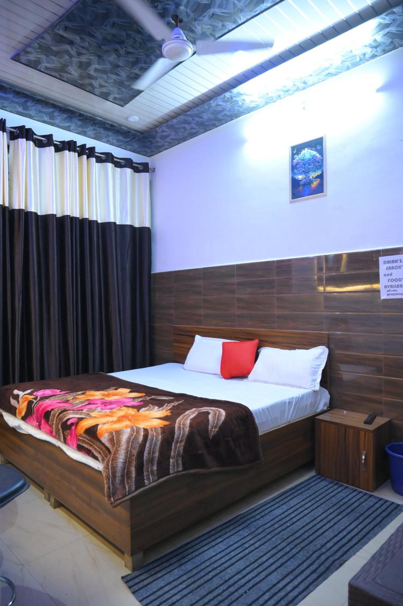 Hotel Starlight Meerut Dış mekan fotoğraf
