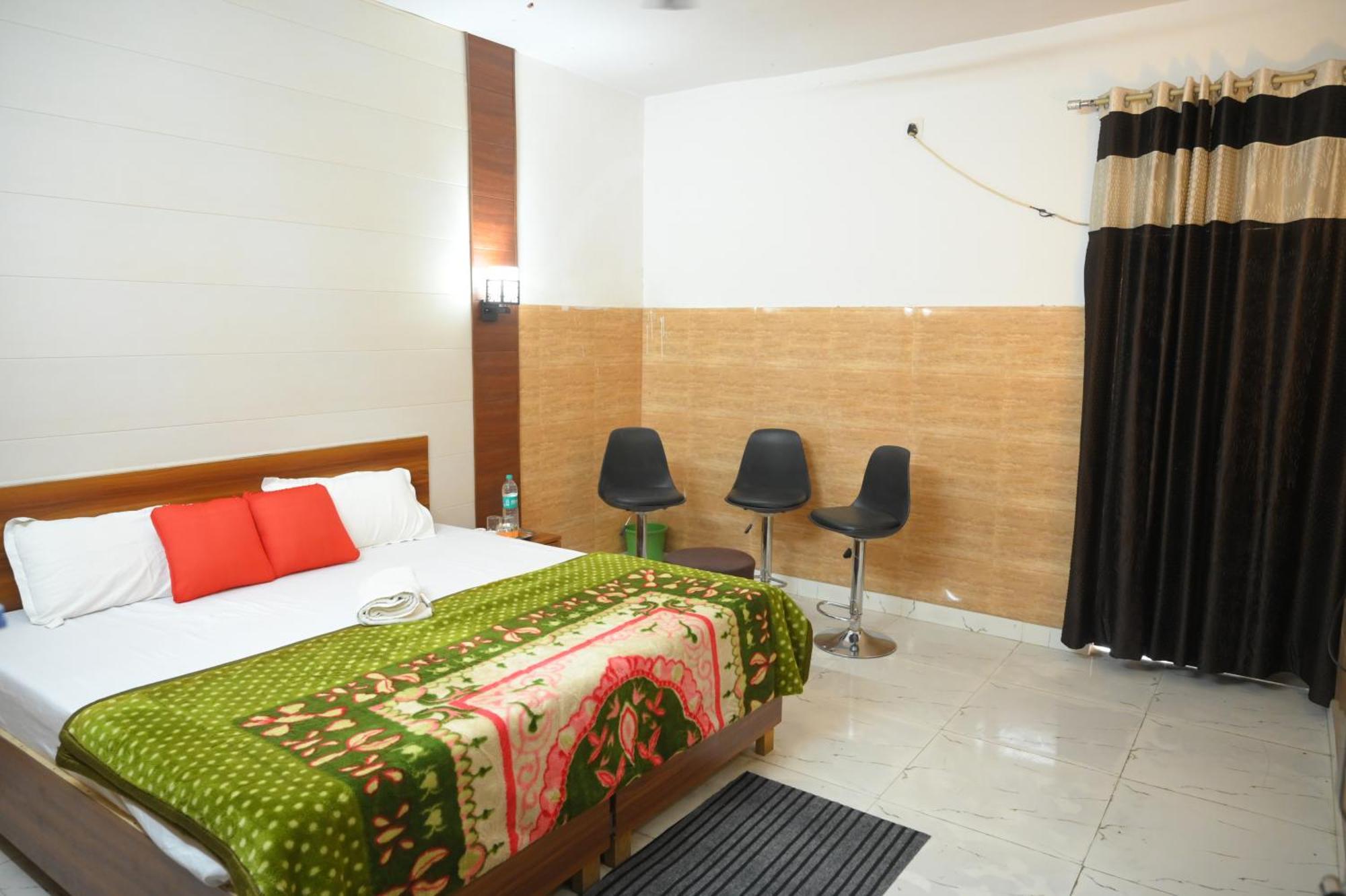 Hotel Starlight Meerut Dış mekan fotoğraf