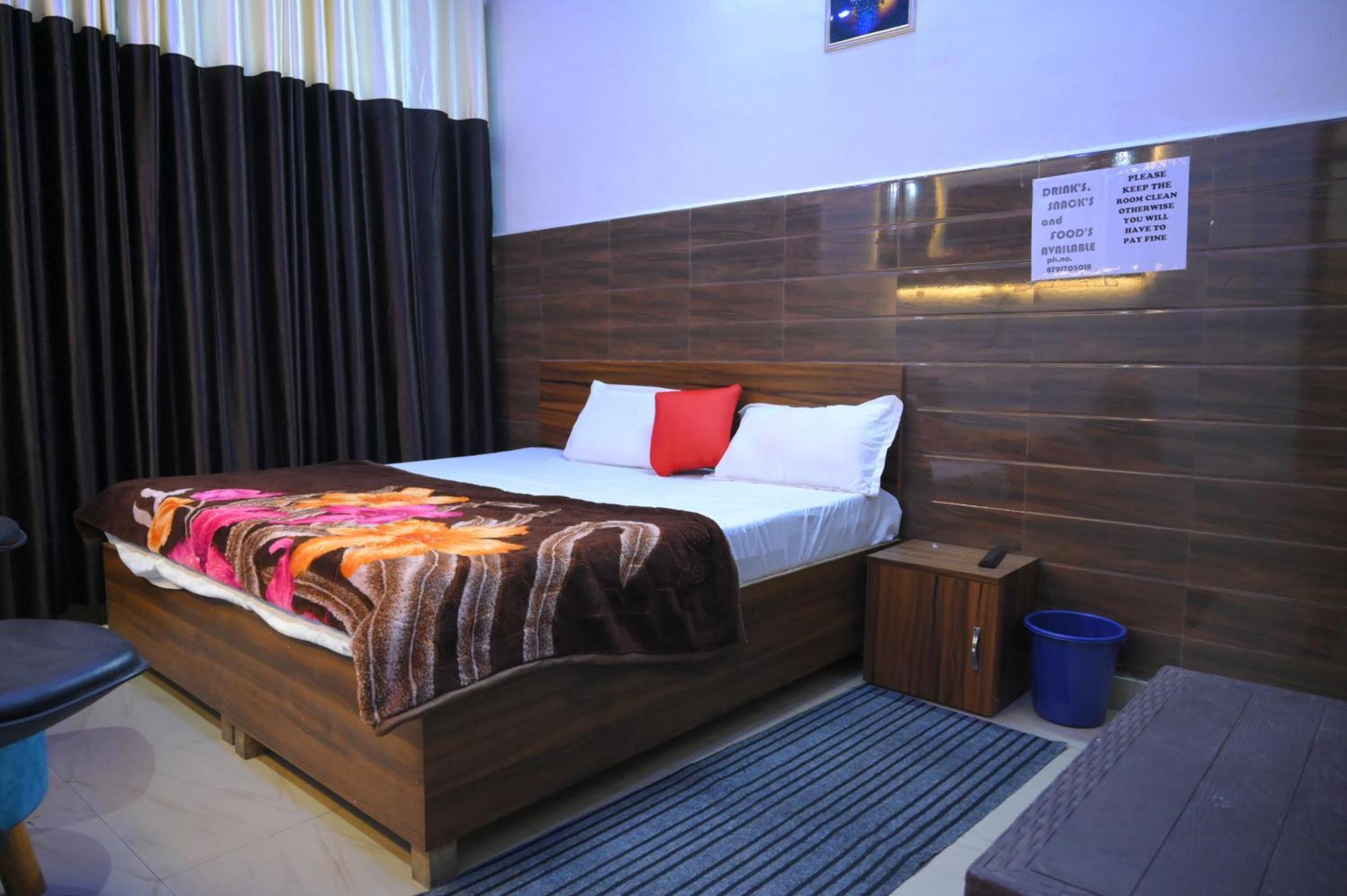 Hotel Starlight Meerut Dış mekan fotoğraf